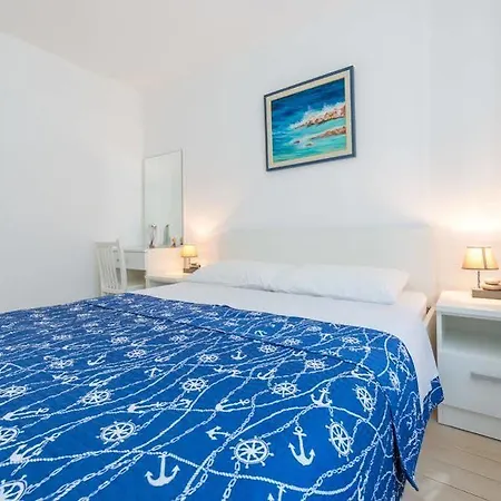 Avenue * Ντουμπρόβνικ