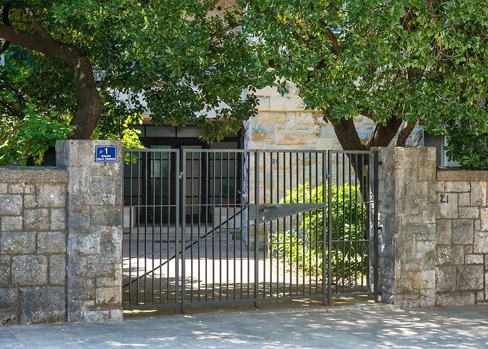 Avenue * Dubrovnik