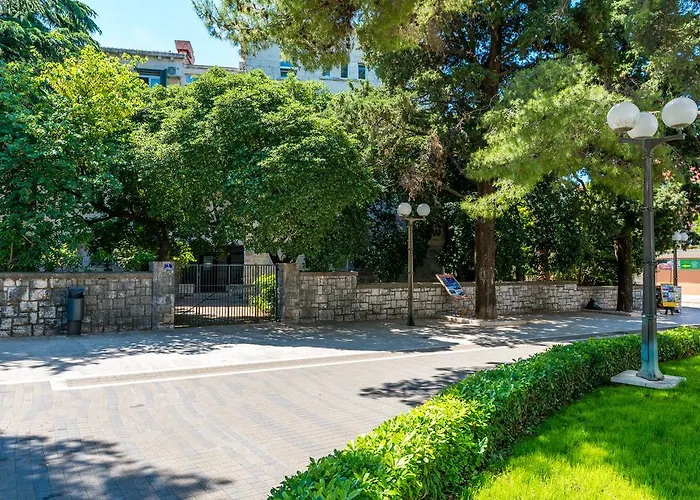 Avenue * ドゥブロブニク